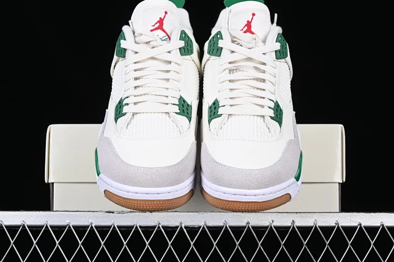 All categories Air Jordan Jordan series basketball shoes Air Jordan 4 LJR version Nk SB x Air Jordan 4 "Pine Green" AJ4 Joe 4 joint white green DR5415-103